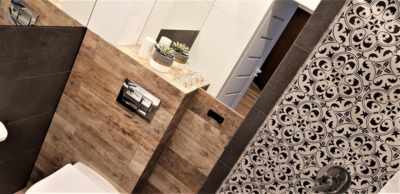 Apartament Centrum Park Ul Waszyngtona Czestochowa Bagian luar foto