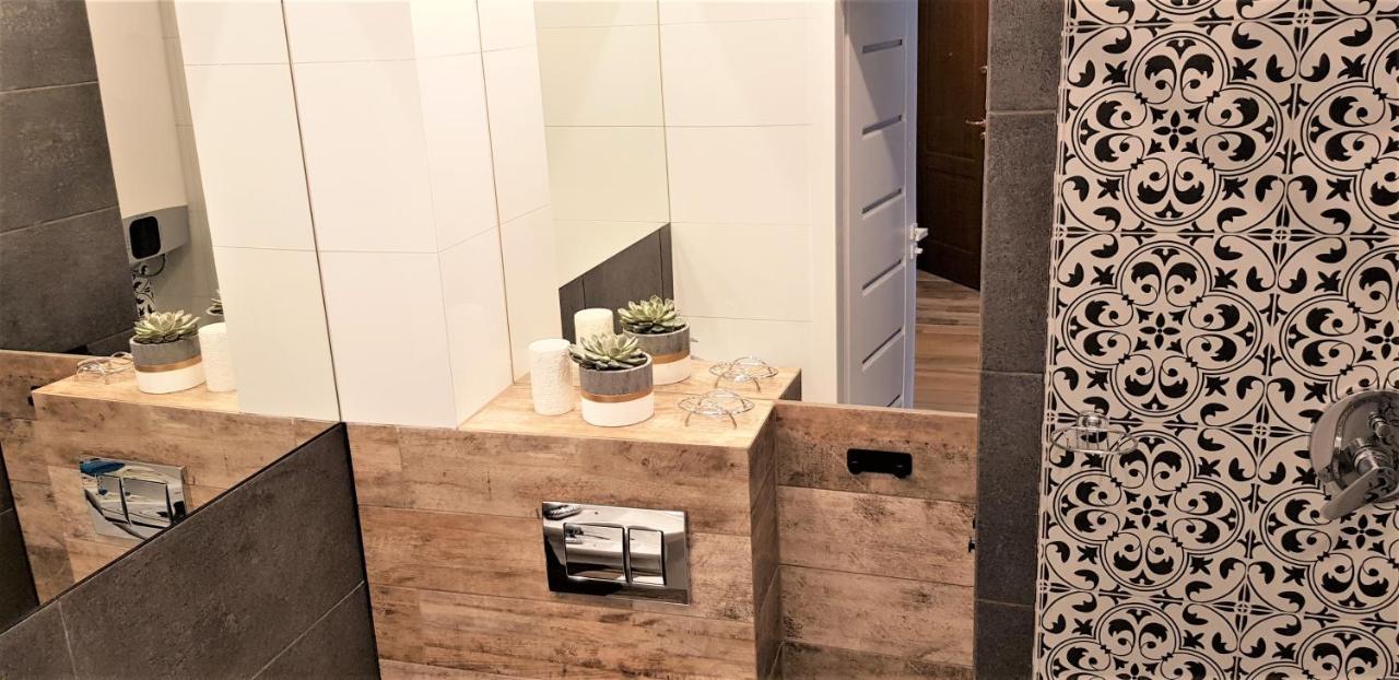 Apartament Centrum Park Ul Waszyngtona Czestochowa Bagian luar foto